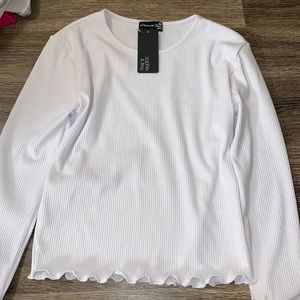 Long sleeve crop top